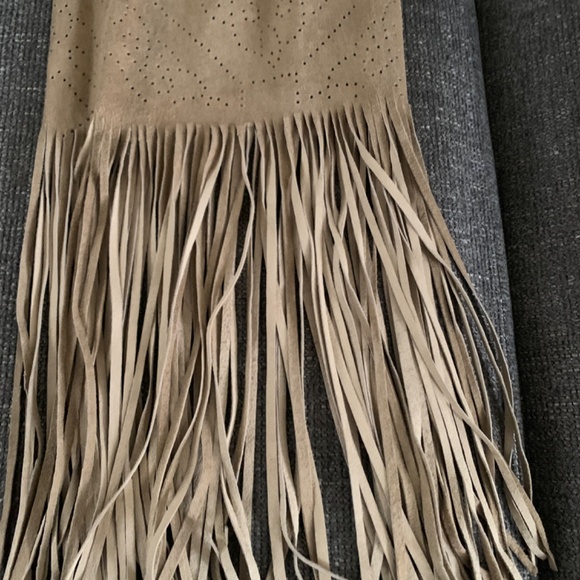 Tan fringed pants - Picture 3 of 5